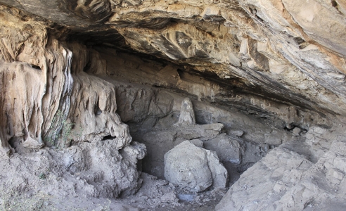 アフリカの4万年前のオーカーを使用 